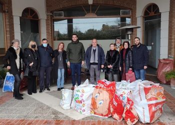 Οι δημότες Διονύσου άνοιξαν την αγκαλιά τους για τα παιδιά που έχουν ανάγκη