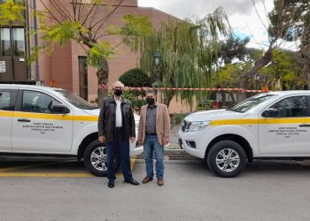 Δύο νέα οχήματα ανανεώνουν τον στόλο της Δημοτικής Υπηρεσίας Ύδρευσης Νέας Ερυθραίας