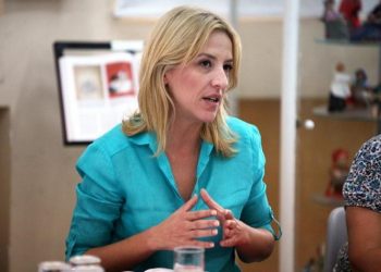 Ρ. Δούρου: «Όχι στον εκτροχιασμό των οικονομικών της Περιφέρειας Αττικής»