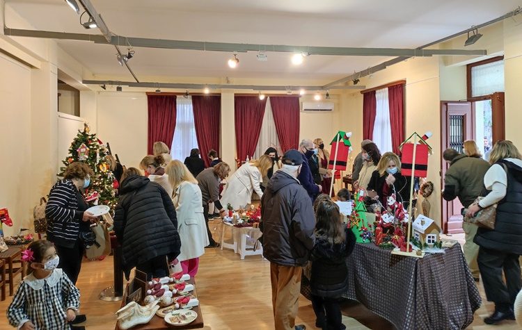 Θερμή ανταπόκριση στο bazaar για την Κιβωτό του Κόσμου