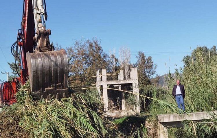 Συνεχίζονται εντατικά οι καθαρισμοί ρεμάτων στον Δήμο - Ενημέρωση για επιδείνωση του καιρού