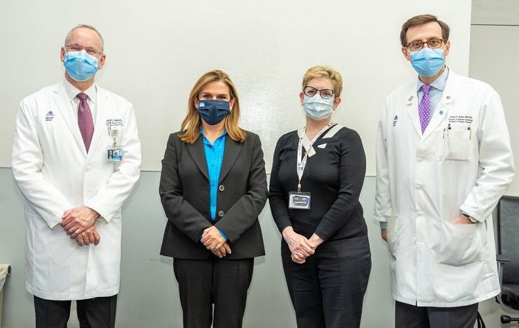 Η Ζωή Ράπτη επισκέφτηκε υγειονομικές δομές της Νέας Υόρκης