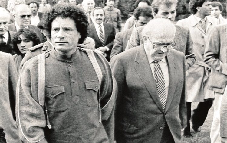 Λιβύη: Ο Καντάφι και εμείς