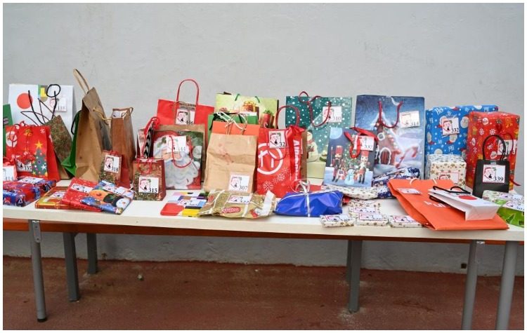 Εορταστικός «μποναμάς» για το 8ο Δημοτικό Σχολείο (Εικόνες)