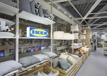 Τι γίνεται με τις αυξήσεις της IKEA στην Ελλάδα και στον κόσμο