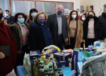 Επιτροπές… προσφοράς στο Κοινωνικό Παντοπωλείο Αμαρουσίου