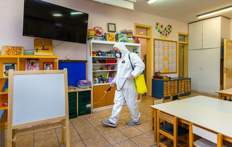 Νέες προληπτικές απολυμάνσεις στα σχολεία του Δήμου