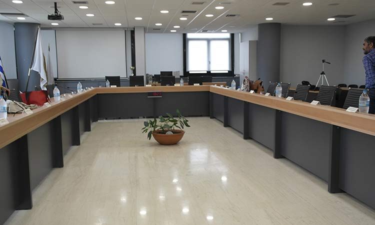 Δήμος Ηρακλείου : Συνεδρίαση του Δ.Σ. για τα σχολεία και την Κύμης