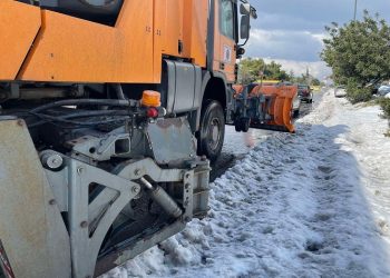 Περιφέρεια Αττικής: «Ανοιχτό το 98% του κεντρικού οδικού δικτύου, απεγκλωβισμός και διακομιδή 26 ασθενών»