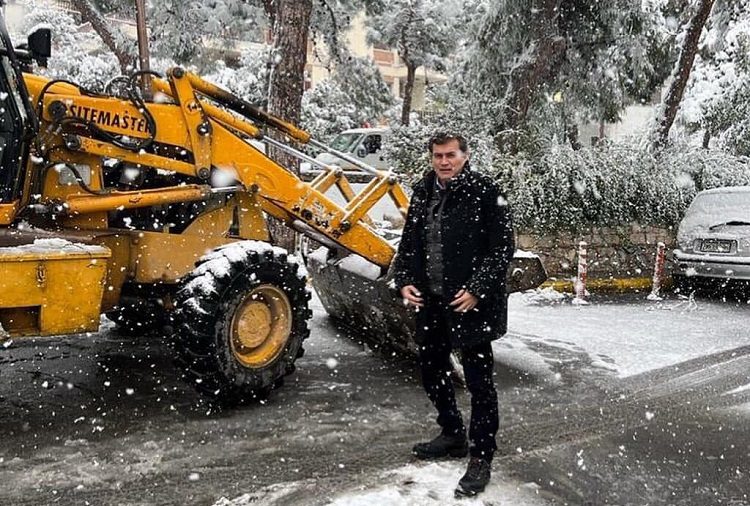 Δημήτρης Γαλάνης: Όλες οι δυνάμεις του Δήμου είναι στους δρόμους