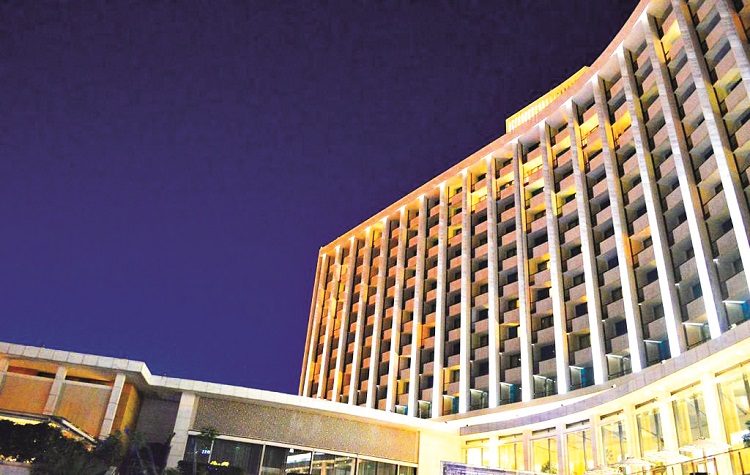 Χίλτον: Τέλος εποχής