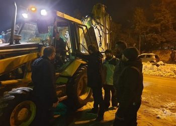 Δυο εκχιονιστικά μηχανήματα στη διάθεση της Πολιτικής Προστασίας από τον Γ. Πισιμίση