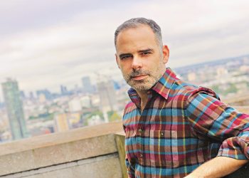 Manolis Emmanouel (Μανώλης Εμμανουήλ): «Η κοσμοθεωρία μου άλλαξε ριζικά μετά την περιπέτεια της υγείας μου»