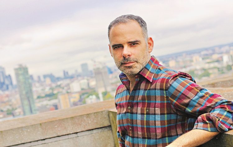 Manolis Emmanouel (Μανώλης Εμμανουήλ): «Η κοσμοθεωρία μου άλλαξε ριζικά μετά την περιπέτεια της υγείας μου»