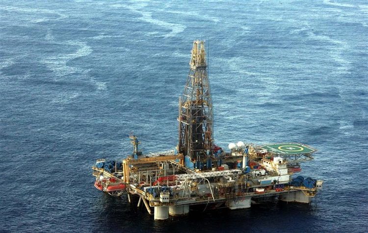 «Η συκοφαντία είναι η δύναμη των δειλών»