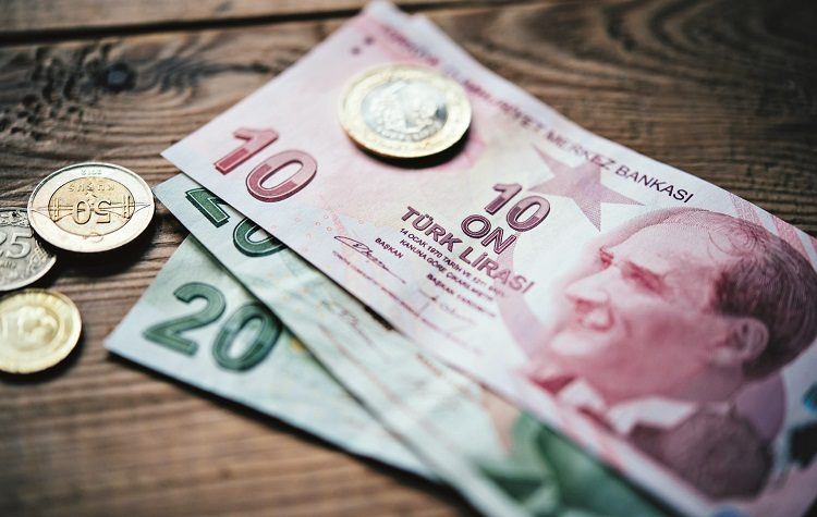 Η μεγάλη απάτη με την ισοτιμία της τουρκικής λίρας