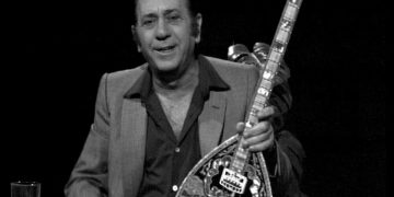 Κώστας Παπασπήλιος: «Όλη η ζωή του Ζαμπέτα ήταν γεμάτη με σπαρταριστά στιγμιότυπα»