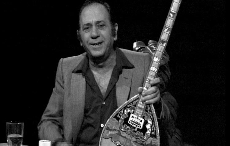 Κώστας Παπασπήλιος: «Όλη η ζωή του Ζαμπέτα ήταν γεμάτη με σπαρταριστά στιγμιότυπα»