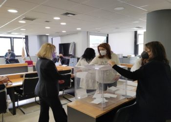 Το νέο προεδρείο και τα νέα μέλη των Επιτροπών του Δήμου