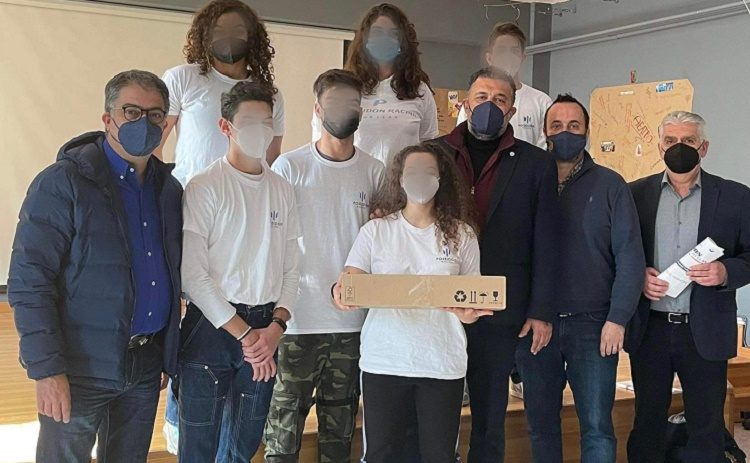 Tο 4ο Λύκειο στον διεθνή διαγωνισμό Τεχνολογίας F1 In Schools - Εκπαίδευση STEM