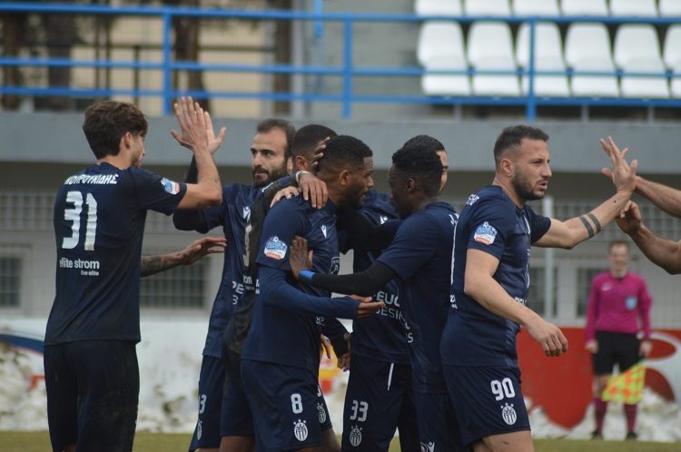 Super League 2: «Χτίζει» νικηφόρο σερί η Α.Ε. Κηφισιάς, ξεπέρασε και το εμπόδιο του Ηροδότου