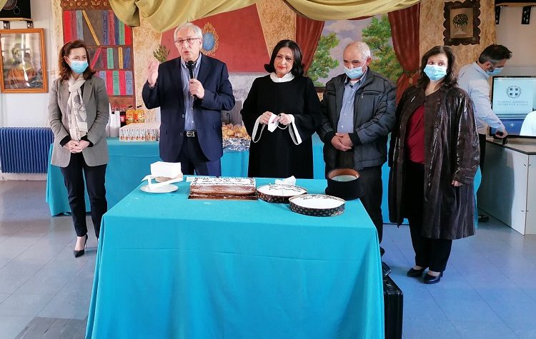 Με αισιοδοξία για το μέλλον η κοπή πίτας του Σικιαριδείου