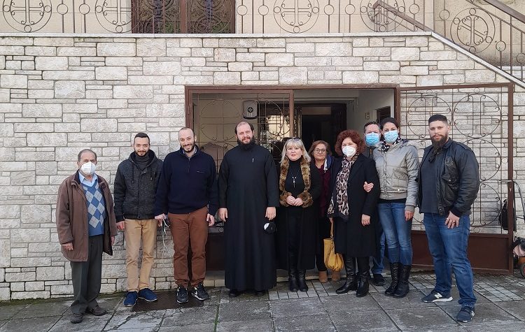 Προσφορά αγάπης σε ενορίες της Πεύκης από την παράταξη «Δήμος Μπροστά+»