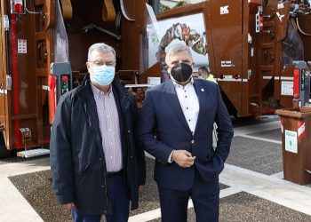 Δύο υπερσύγχρονα απορριμματοφόρα συλλογής βιοαποβλήτων από την Περιφέρεια Αττικής