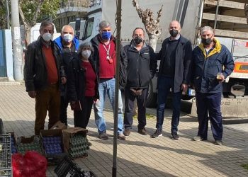 «Λαϊκή» προσφορά στο Κοινωνικό Παντοπωλείο της Μεταμόρφωσης