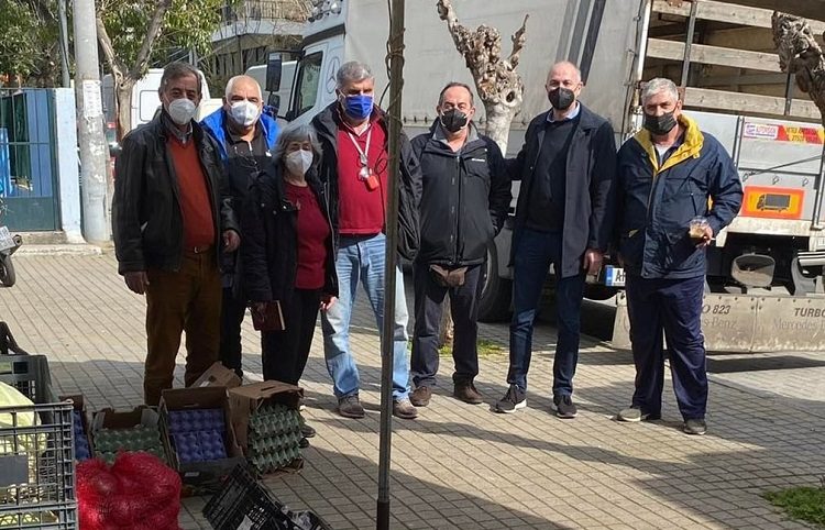 «Λαϊκή» προσφορά στο Κοινωνικό Παντοπωλείο της Μεταμόρφωσης