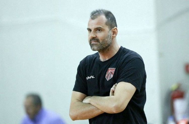 Volley League Γυναικών: Στο… τιμόνι των Αμαζόνων ο Βασίλης Πανδής