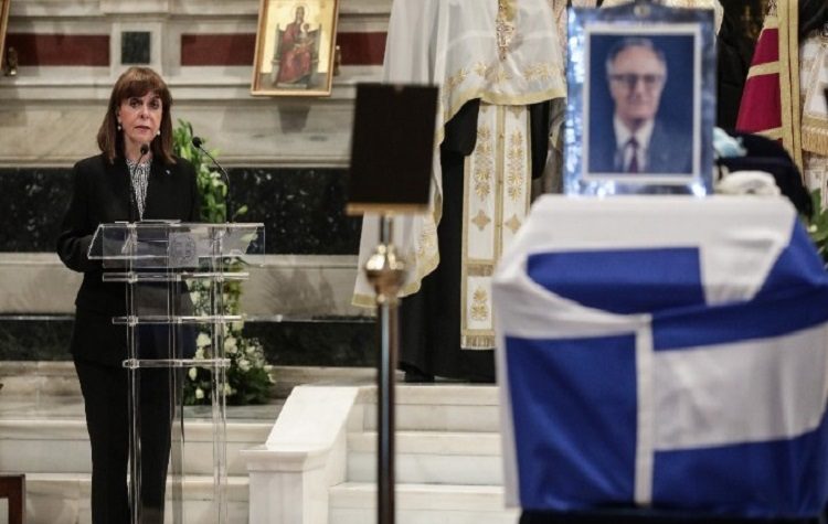 Το τελευταίο αντίο στον Χρήστο Σαρτζετάκη