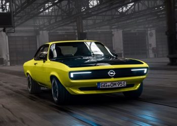 Το Opel Manta GSe ElektroMOD κατέκτησε το Grand Prix του Festival Automobile Internationale