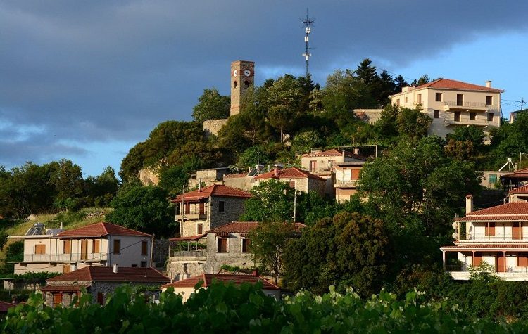 Πεζοπορία στο Μονοπάτι της Βελανιδιάς στις Καρυές Λακωνίας από τον ΠΑΟΔΗΒ