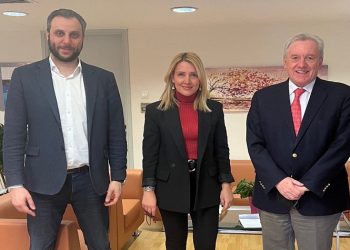 Η εφαρμογή καινοτόμων τεχνολογιών στα Βριλήσσια «στο τραπέζι» της συνάντησης Γ. Πισιμίση - Αθ. Κυριαζή