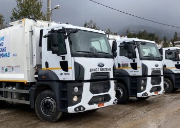 Έξι νέα οχήματα αποκομιδής αποβλήτων στην υπηρεσία των δημοτών