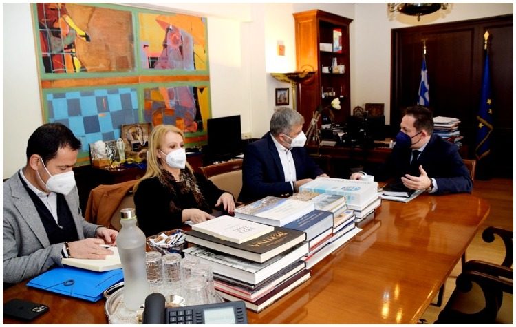 Συνάντηση Πατούλη - Πέτσα για «Α. Τρίτσης» και οδική ασφάλεια