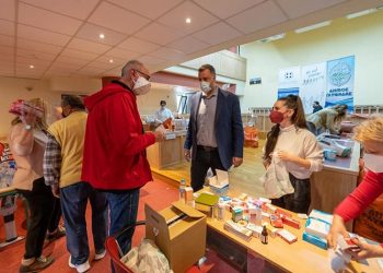 Δέκα φορτηγά με είδη πρώτης ανάγκης έφυγαν για Ουκρανία