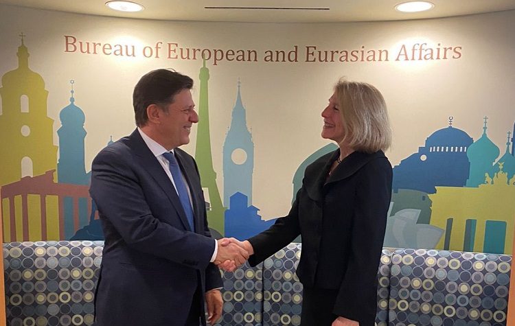 Μ. Βαρβιτσιώτης σε υφυπουργό Εξωτερικών των ΗΠΑ: «Ελλάδα και ΗΠΑ, στρατηγικοί εταίροι με προοπτική»