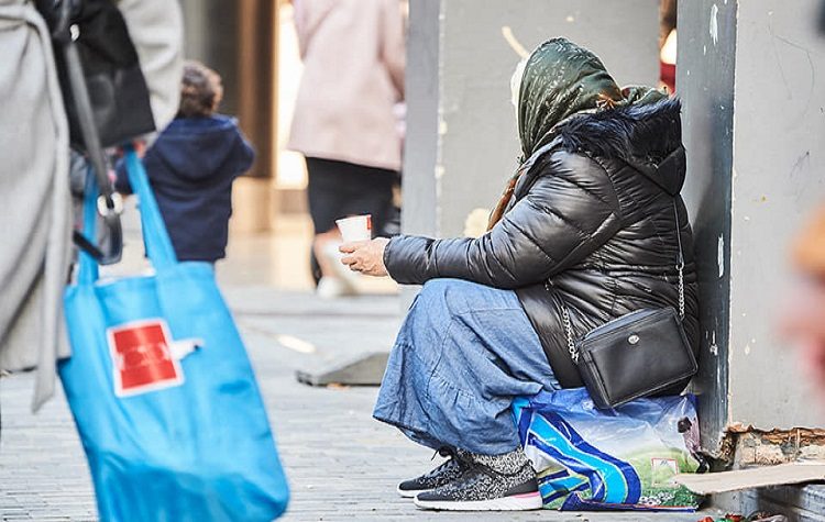 Στέγαση και εργασία σε 31 άστεγους για δύο χρόνια