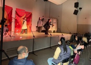 Για την οδική ασφάλεια έμαθαν τα παιδιά μέσα από πρωτότυπη θεατρική παράσταση