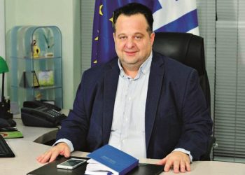 Ο δήμαρχος της περιοχής Γιώργος Χατζηδάκης