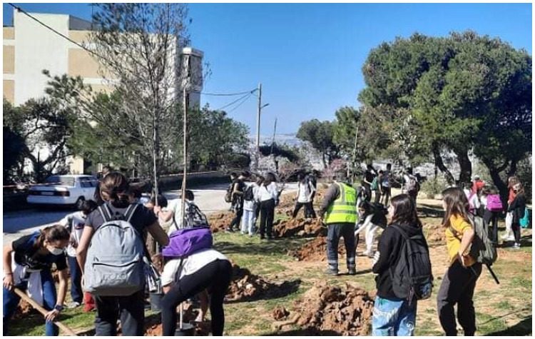 Οι μαθητές του 2ου και 3ου Γυμνασίου Βριλησσίων έδωσαν «πνοή» στο Δάσος Θεόκλητου