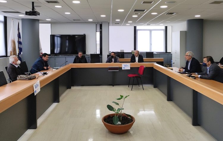 Διαδημοτικό αίτημα για νέα συνάντηση με την ηγεσία του ΥΠΟΜΕΔΙ για τη διάνοιξη της Λ. Κύμης