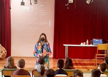 8ο Δημοτικό Κηφισιάς: Δύο ακόμα βραβεία για τους μικρούς «παραμυθάδες»