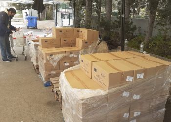 ΤΕΒΑ & Δήμος: Σε περισσότερες από 200 οικογένειες η διανομή τροφίμων