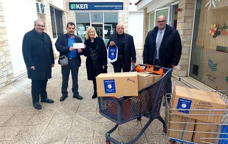 ΑΧΕΠΑ Αθηνών: Προσφορά βιβλίων, ρούχων και δωροεπιταγών