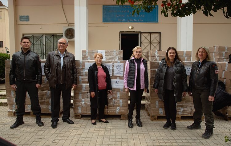 Πακέτα αγάπης και ζεστασιάς για το πασχαλινό τραπέζι