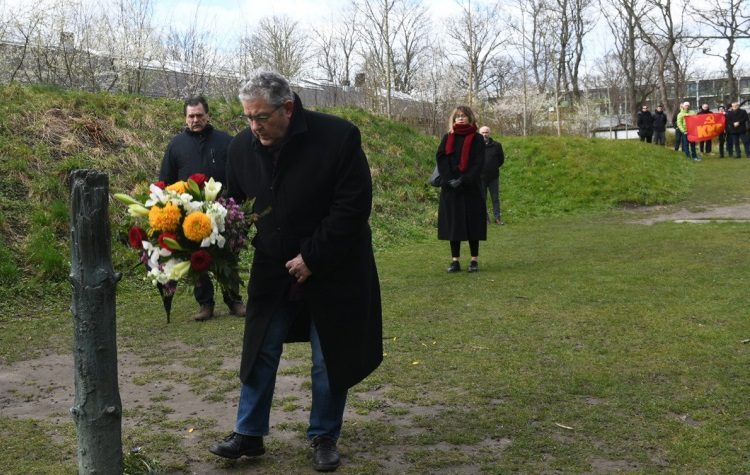 Δημήτρης Κουτσούμπας: Μήνυμα από το νεκροταφείο πεσόντων αντιστασιακών στον Β’ Παγκόσμιο Πόλεμο στη Δανία