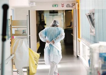 Κορωνοϊός: Σε αποκλιμάκωση